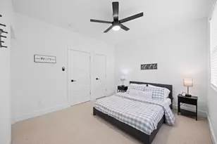 324 Neyland St, Houston, TX 77022 - Photo 28