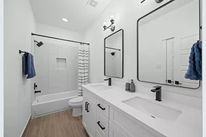 324 Neyland Street, Houston, TX 77022 - Photo 26
