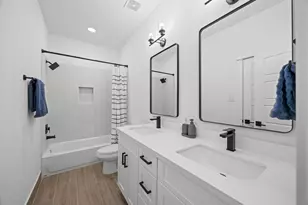 324 Neyland St, Houston, TX 77022 - Photo 26