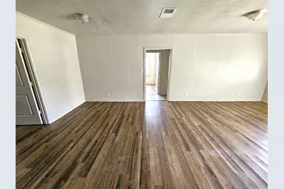 806 17th Avenue N, Texas City, TX 77590 - Photo 2