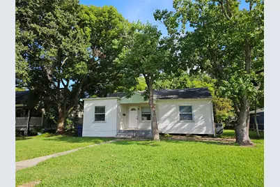 806 17th Avenue N, Texas City, TX 77590 - Photo 1