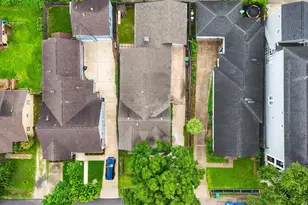 829 E 27th St, Houston, TX 77009 - Photo 34