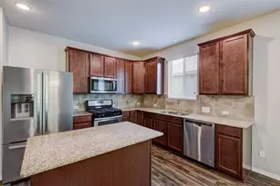 4344 Roaring Timber Dr, Conroe, TX 77304 - Photo 2