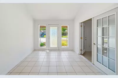 16957 Glen Eagle Drive, Conroe, TX 77385 - Photo 2