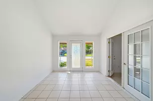 16957 Glen Eagle Dr, Conroe, TX 77385 - Photo 2