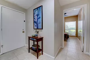 2300 Augusta Dr, Houston, TX 77057 - Photo 2