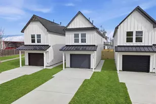528 N 4th St, La Porte, TX 77571 - Photo 22