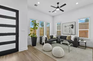 2590 W Tidwell Rd, Houston, TX 77091 - Photo 8