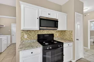 3215 Sapphire Star Dr, Houston, TX 77082 - Photo 18