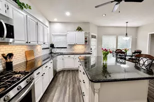 10923 Hickory Tree Ct, Houston, TX 77065 - Photo 2