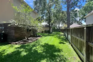 10923 Hickory Tree Ct, Houston, TX 77065 - Photo 26