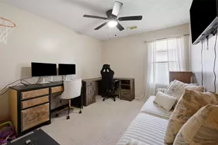 8011 Ginger Park Dr, Baytown, TX 77521 - Photo 14