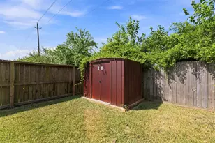 8011 Ginger Park Dr, Baytown, TX 77521 - Photo 18