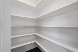8011 Ginger Park Dr, Baytown, TX 77521 - Photo 6