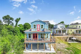 4444 Shady Lake Dr, Seabrook, TX 77586 - Photo 2