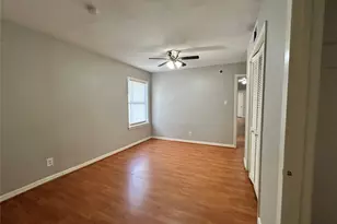 914 Elton St, Houston, TX 77034 - Photo 6
