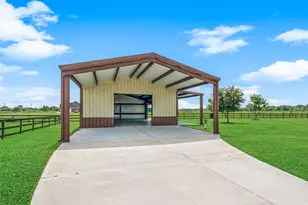 6811 Bayou Trail Dr, Alvin, TX 77511 - Photo 12