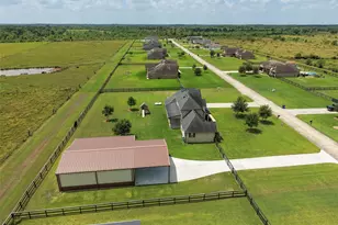 6811 Bayou Trail Dr, Alvin, TX 77511 - Photo 8