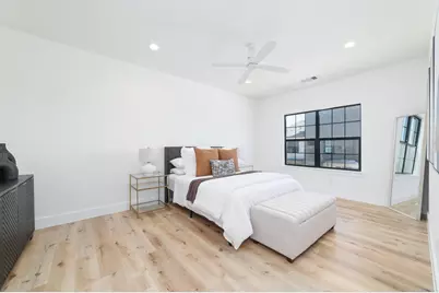 11925 N Hoa Sen Circle, Houston, TX 77072 - Photo 14