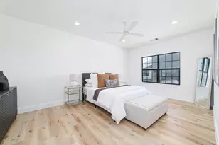 11925 N Hoa Sen Cir, Houston, TX 77072 - Photo 14