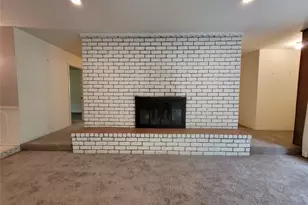 24 Greentree Ln, Conroe, TX 77304 - Photo 16