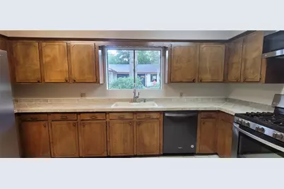 24 Greentree Lane, Conroe, TX 77304 - Photo 20