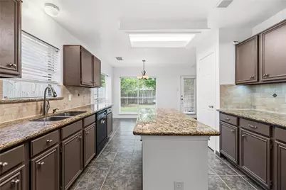 16423 Maple Downs Lane, Sugar Land, TX 77498 - Photo 14