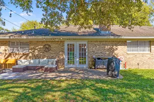 90 Live Oak, Van Vleck, TX 77482 - Photo 22