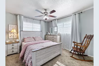 90 Live Oak, Van Vleck, TX 77482 - Photo 14