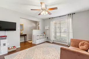 90 Live Oak, Van Vleck, TX 77482 - Photo 2