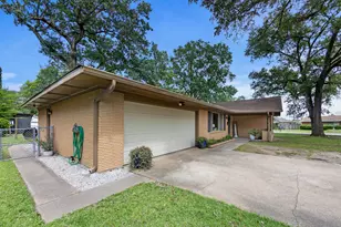 700 Barbara St, Tomball, TX 77375 - Photo 4