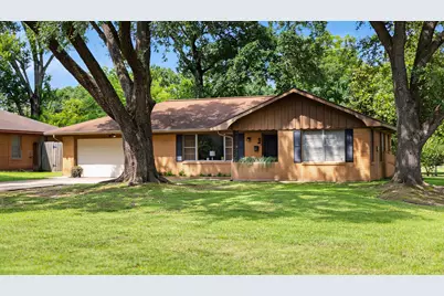 700 Barbara Street, Tomball, TX 77375 - Photo 2