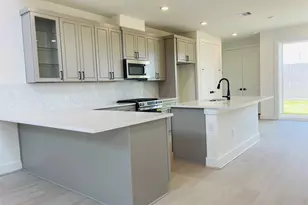 4308 Avron Dr, Stafford, TX 77477 - Photo 8