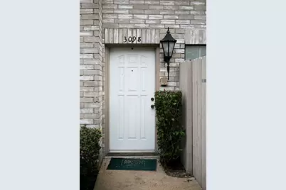 3098 Holly Hall Street #3098, Houston, TX 77054 - Photo 2