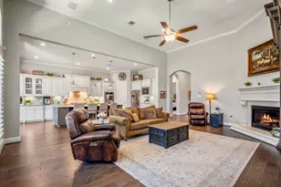 219 Chirping Squirrel Ct, Pinehurst, TX 77362 - Photo 6