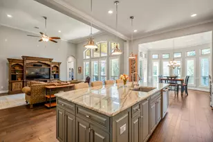 219 Chirping Squirrel Ct, Pinehurst, TX 77362 - Photo 10