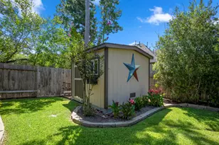 219 Chirping Squirrel Ct, Pinehurst, TX 77362 - Photo 36