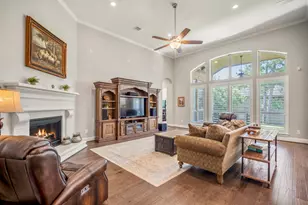 219 Chirping Squirrel Ct, Pinehurst, TX 77362 - Photo 4