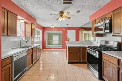 22122 Meadowhill Drive, Spring, TX 77389 - Photo 8