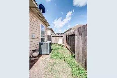 14926 Tuttle Point Drive, Houston, TX 77082 - Photo 14