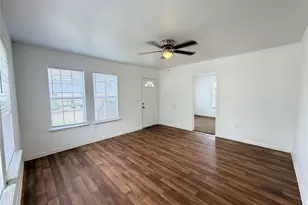 5302 Clay St, Houston, TX 77023 - Photo 4