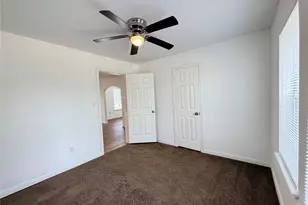 5302 Clay St, Houston, TX 77023 - Photo 10