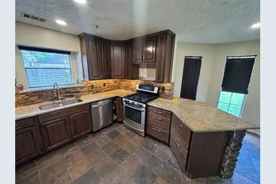 4514 Beechcraft Street, Seabrook, TX 77586 - Photo 6