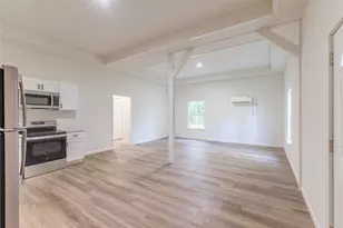 49 Pine Oak Ln, Huntsville, TX 77340 - Photo 8