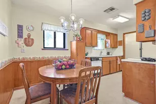 2309 32nd Ave N, Texas City, TX 77590 - Photo 10