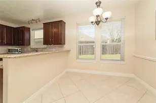 1727 Park Forest Dr, Katy, TX 77450 - Photo 8
