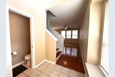 213 E Summerhaze Circle, The Woodlands, TX 77382 - Photo 2