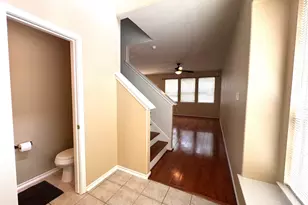 213 E Summerhaze Circle, The Woodlands, TX 77382 - Photo 2