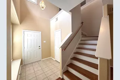 213 E Summerhaze Circle, The Woodlands, TX 77382 - Photo 4