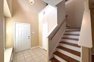 213 E Summerhaze Circle, The Woodlands, TX 77382 - Photo 4